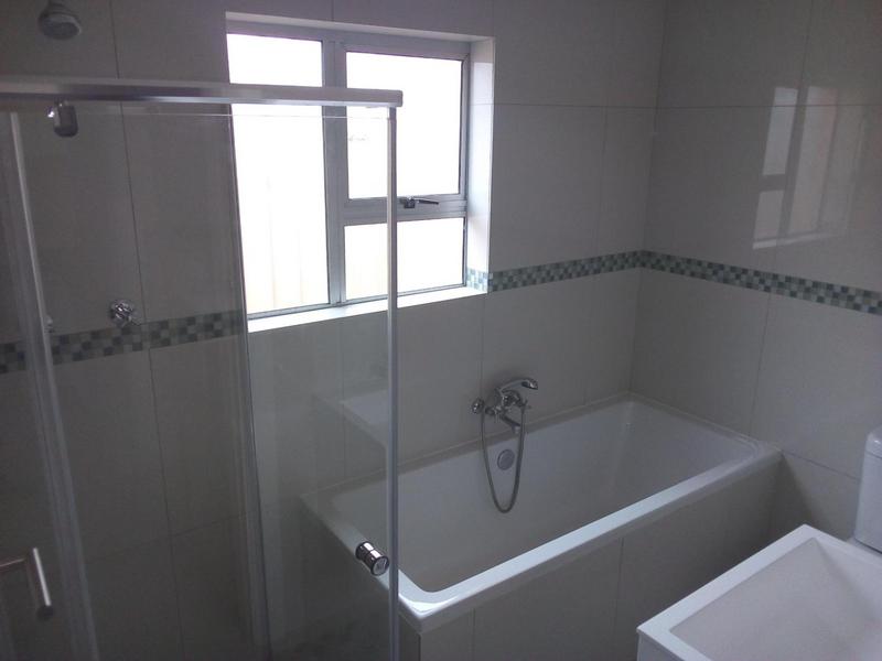 To Let 2 Bedroom Property for Rent in University Estate Western Cape